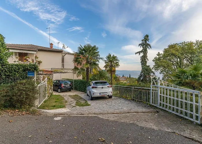 Dusper 347 Vendégház Lovran