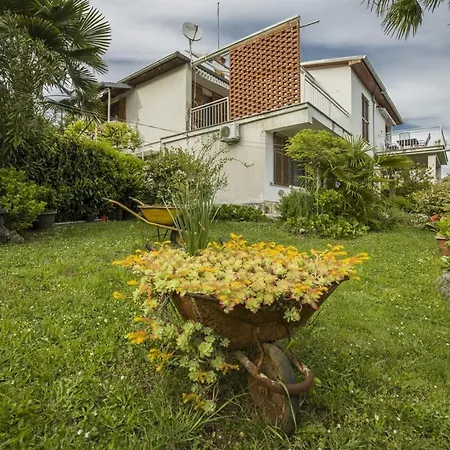 Dusper 347 Gasthuis Lovran